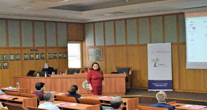 Borsa personeline iletişim teknikleri eğitimi