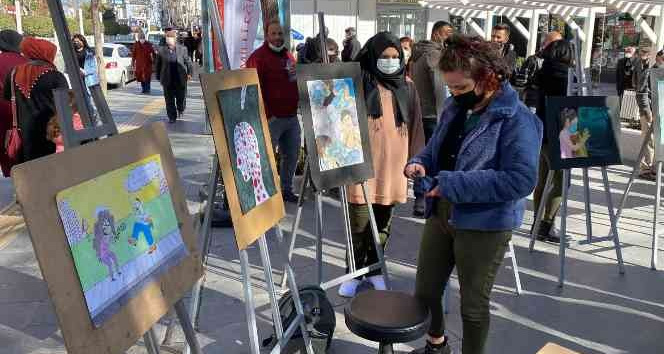 Öğrencilerden Pandemi konulu resim sergisi