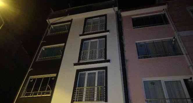 Tokat’ta 4 katlı apartman çökme riskine karşı boşaltıldı