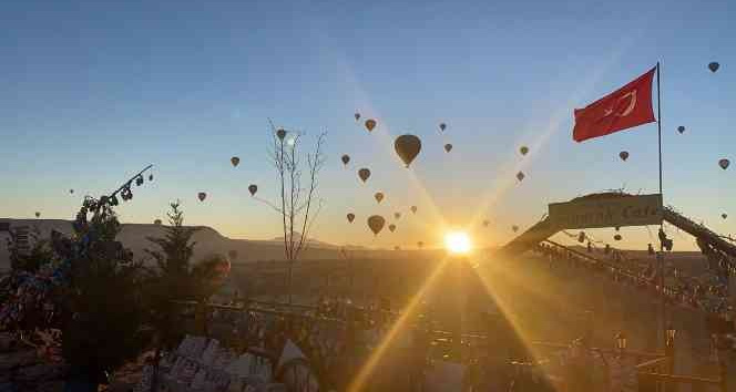Kapadokya’da 11 ayda 360 bin kişi balonla uçtu