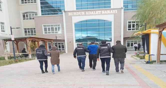 Burdur polisinden uyuşturucu operasyonu