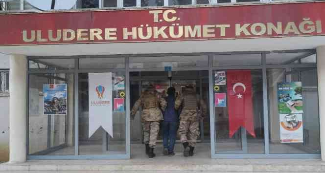 Şırnak’ta 7 yıldır aranan şahsı JASAT yakaladı