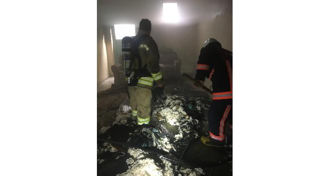 Mardin’de bir ev yangın sonucu kullanılamaz hale geldi