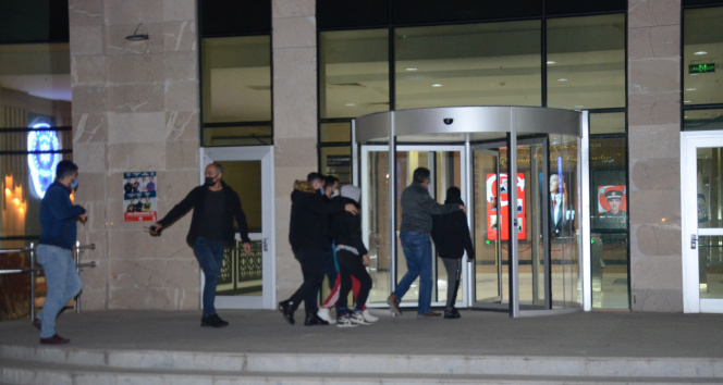 Çaldıkları otomobil ile İstanbulda yakalanan 3 çocuk, Orduya getirildi