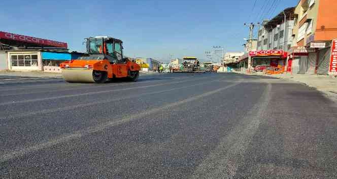 Mersinli Ahmet Bulvarı yenilendi