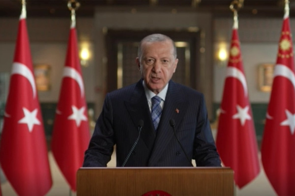 Cumhurbaşkanı Erdoğan: 'Hak ve adalet mücadelesinde kadınlarımızın yanında olmayı sürdüreceğiz'