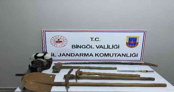 Bingöl’de kaçak kazıya suçüstü: 4 gözaltı