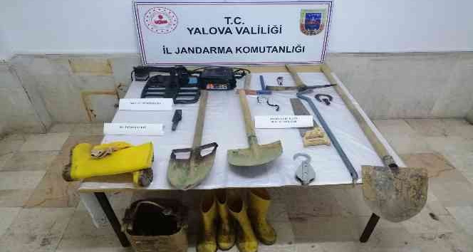 Yalova’da defineciler kaçamadı