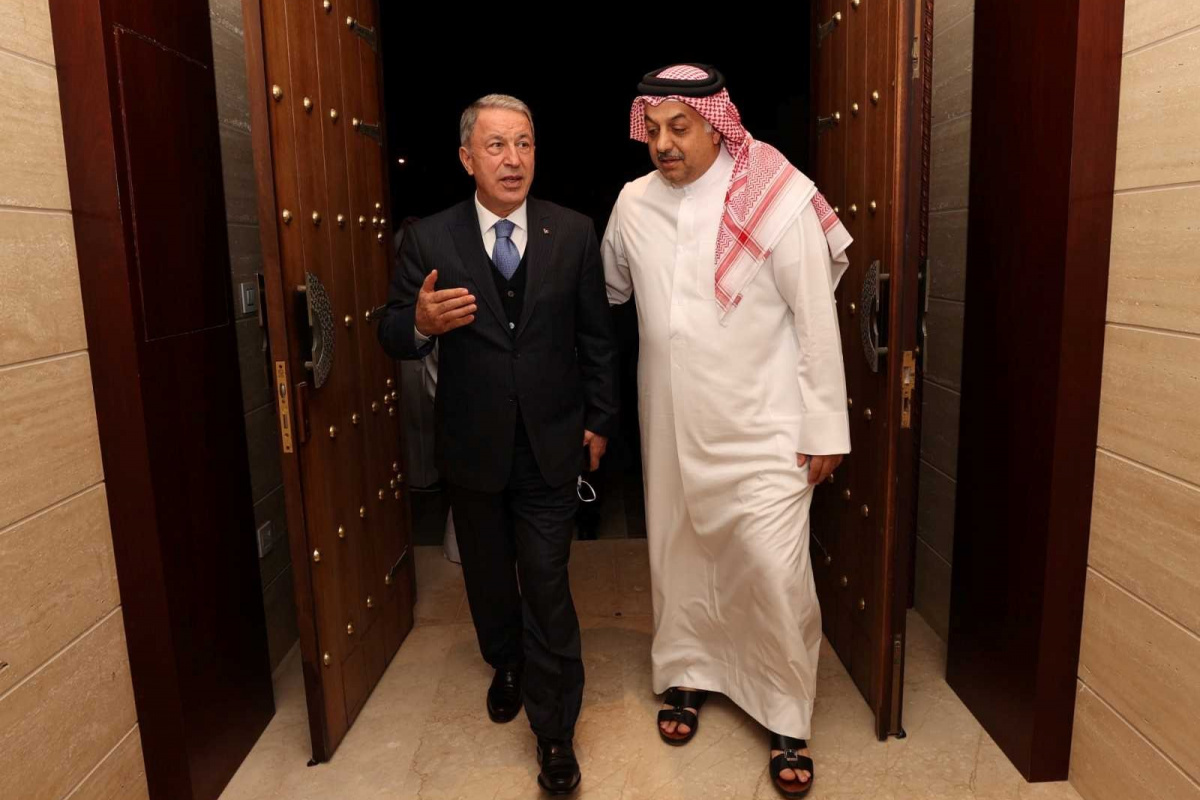 Milli Savunma Bakanı Akar, Katarlı mevkidaşı el-Atiyye ile görüştü