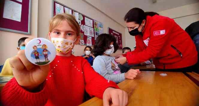 Manisa’da bin öğrenciye Türk Kızılay’ın faaliyetleri anlatıldı