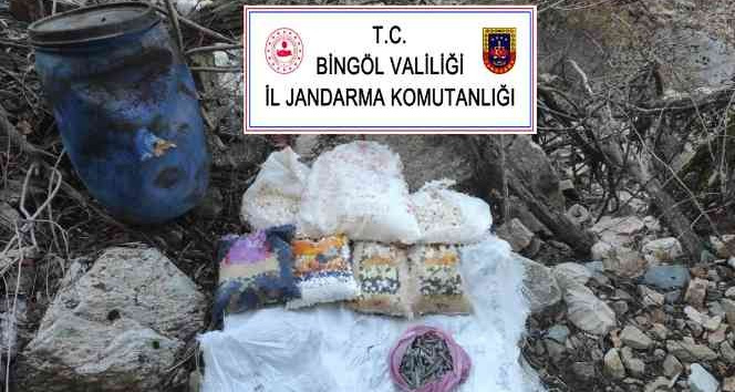 Bingöl’de terör örgütüne ait sığınak imha edildi