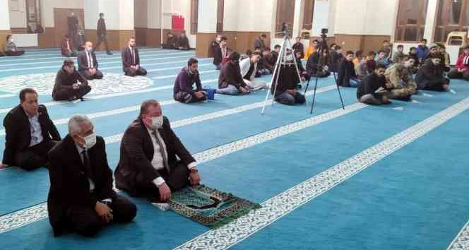 Kilis’te “İman ve İstiklal Şehitlerine Vefa” programı düzenlendi