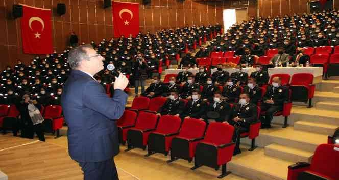 POMEM öğrencilerine ilk dersi Vali Polat verdi