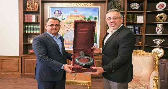 Kaçar Nevşehir Belediyesini ziyaret etti