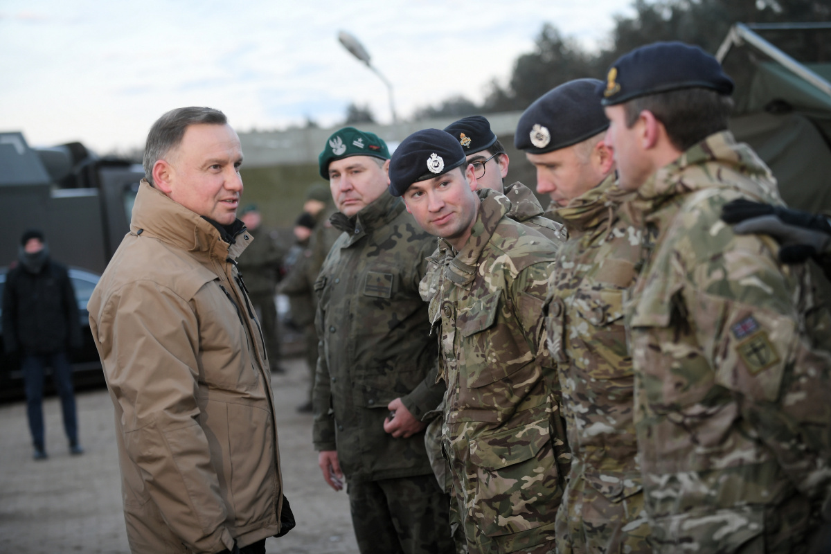 Çekya hükümeti, Polonya-Belarus sınırına asker gönderiyor