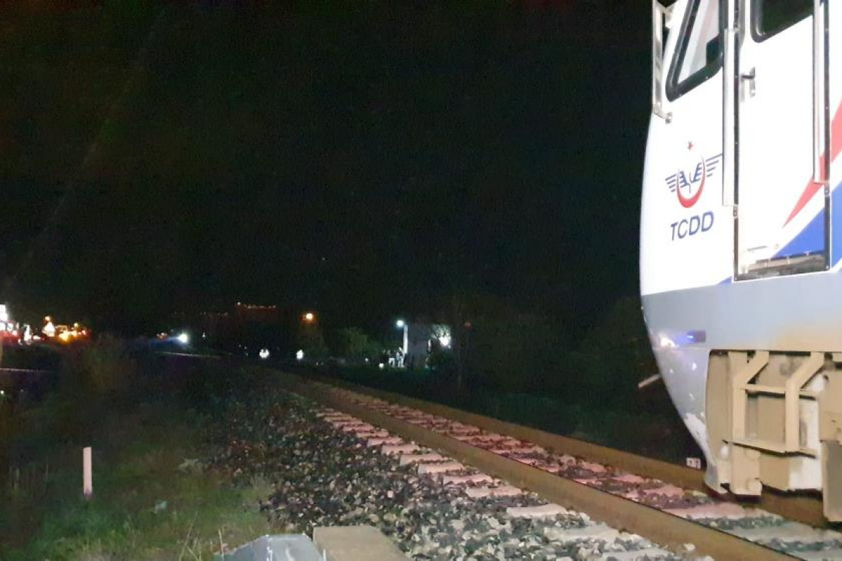 Denizli'ye gelen yolcu treninin çarptığı adam hayatını kaybetti