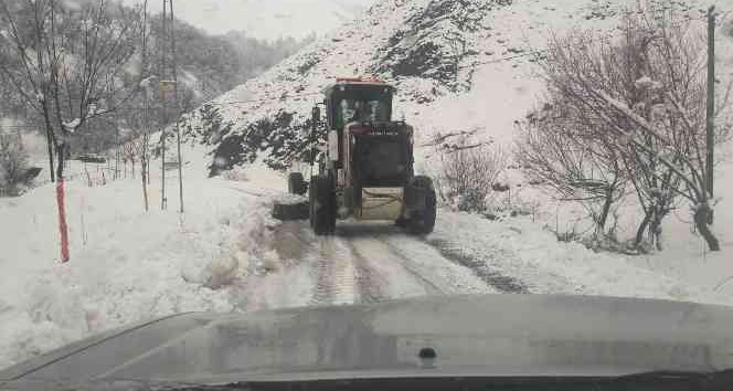 Tunceli’de 20 köy yolu ulaşıma kapandı