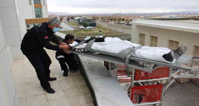 BEKLE...Karaman’da hastanede yangın ve tahliye tatbikatı