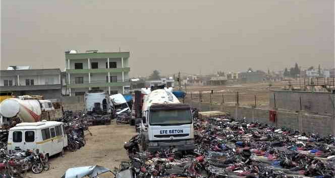 Yediemin otoparkında 6 milyon TL değerindeki araçlar çürümeye terk edildi