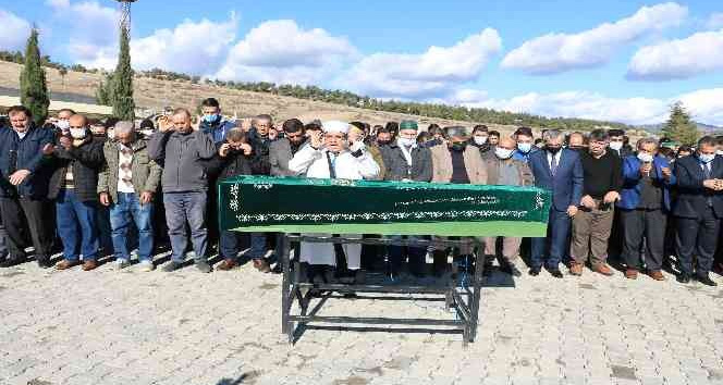 Cinayete kurban giden üniversiteli genç son yolculuğuna uğurlandı