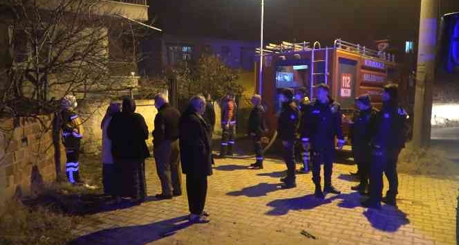 Kırıkkale’de yanan ev mahalleliyi sokağa döktü
