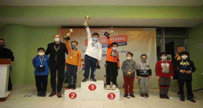 İstanbul İl Birinciliği Satranç Turnuvası Kartal’da yapıldı