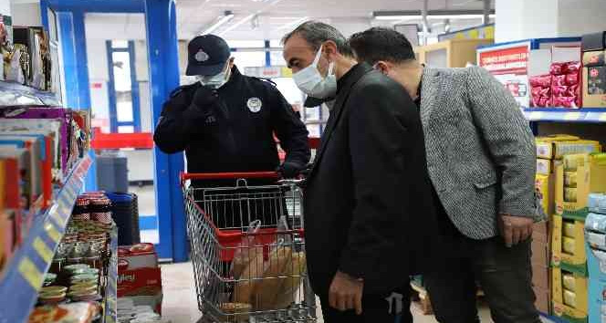 Tokat’ta zincir marketlerde "fiyat etiketi" denetimi