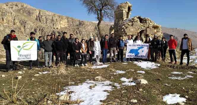 Bitlis’te tarihi yapılar tahrip ediliyor