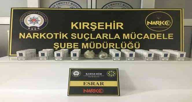 Aracında uyuşturucu madde ele geçirilen kişi tutuklandı