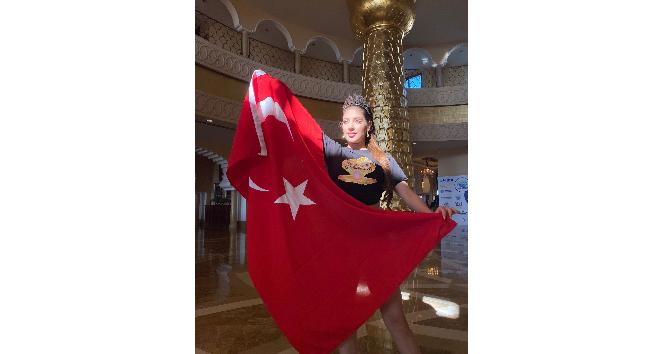 Rus asıllı güzel Türkiye’ye verdiği sözü tuttu, güzellik kraliçesi oldu