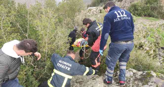 Uçurumdan düşerek hayatını kaybetti