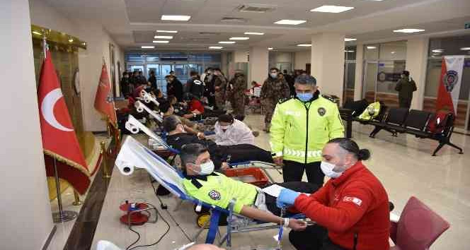 Giresun Emniyet Müdürlüğünden kan bağışı