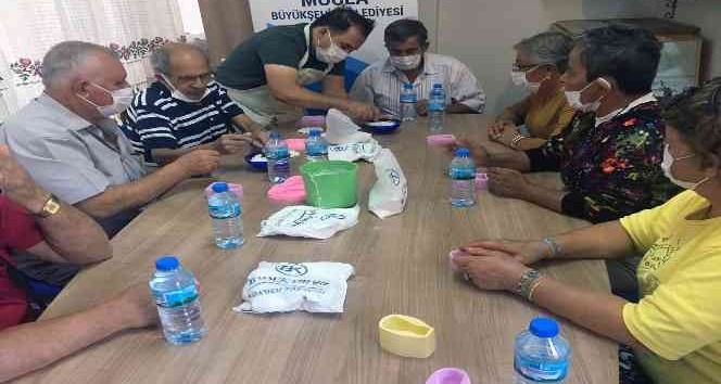 Nilüfer Caner 100 Yaş Evinin üyesi Bin 411’e ulaştı