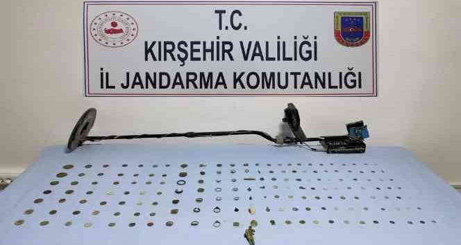 Kırşehir’de jandarmadan tarihi eser operasyonu