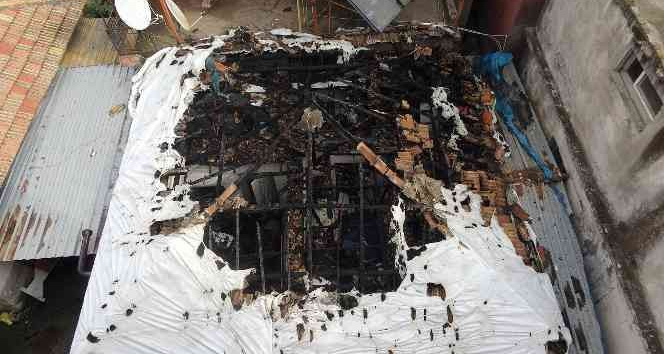 Yangında evleri küle dönen aile yardım bekliyor