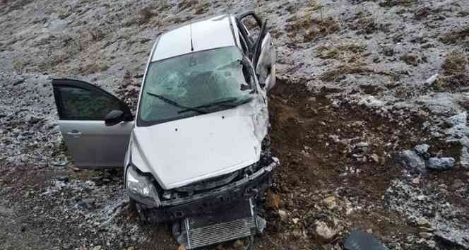 Otomobiller çarpıştı: 5 yaralı