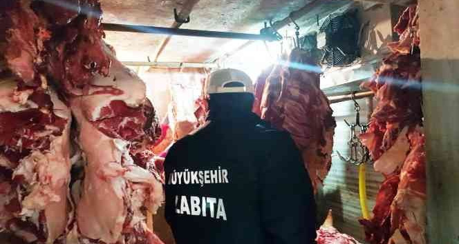 Ordu’da usulsüz 1 ton ete el konuldu