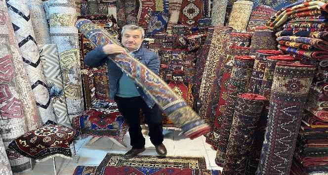 Yeni neslin el dokumaya olan ilgisi azaldı