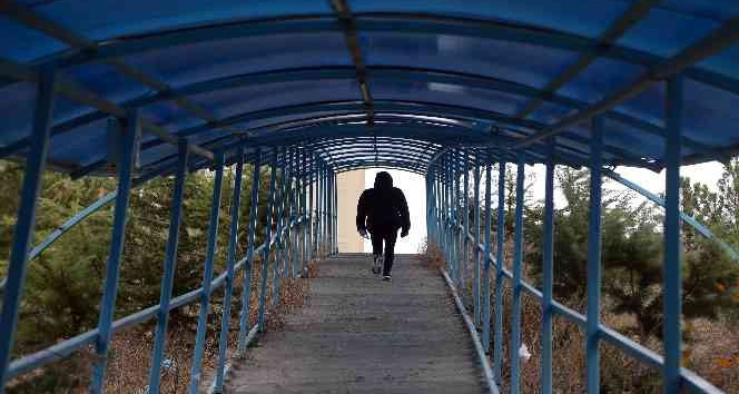 Gümüşhane’de yüzlerce basamaklık merdivenler şaşırtıyor