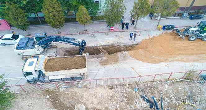 Niğde’de Yağmur Suyu Hatları düzenleniyor