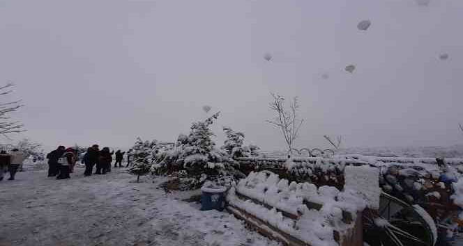 Peribacaları gelinlik giydi