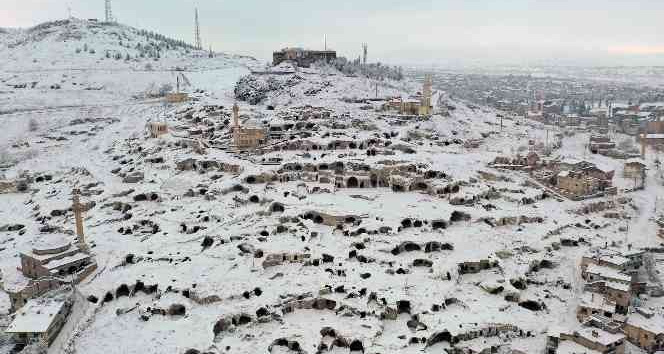 Kayaşehir beyaza büründü