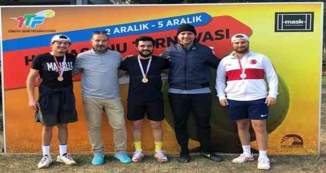 NEVÜ Büyük Erkekler A Kategorisi tenis müsabakalarında birinci oldu