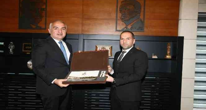 Bakan Ersoy Niğde’de