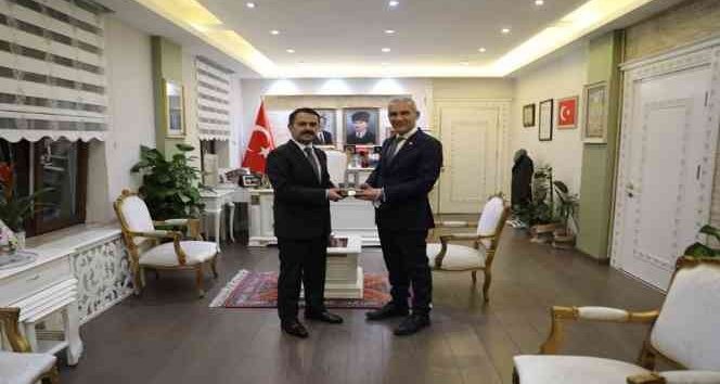 Başkan Altıkulaç’tan Çanakkale Valisi Aktaş’a ziyaret