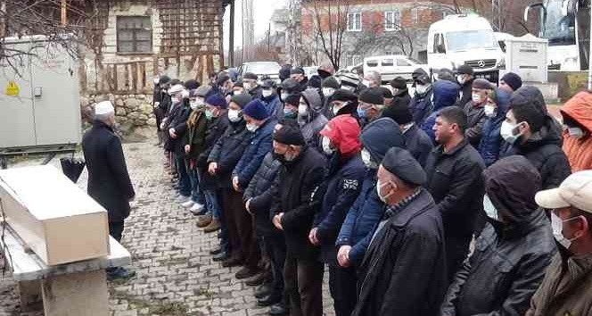 Irak’ta sele kapılarak hayatını kaybeden Türk vatandaşı toprağa verildi