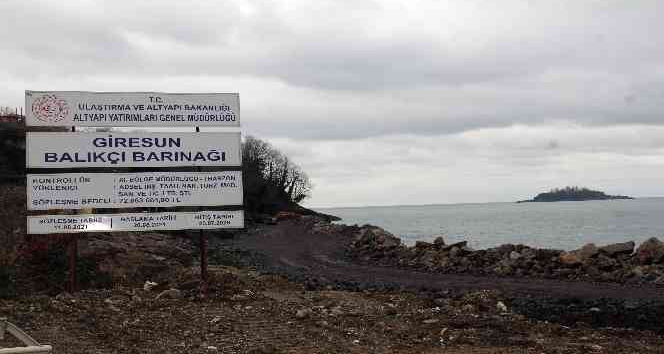 Türkiye’nin en büyük balıkçı barınağının yapımına Giresun’da başlandı