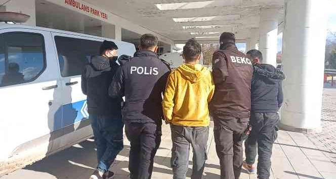 Yabancı uyruklu 3 şahıs, sahte kimlikle kilometrelerce yol kat etti: Yolculuk serüveni Kırıkkale’de son buldu