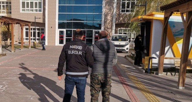 Burdurda işitme tacirlerine operasyon: 21 gözaltı