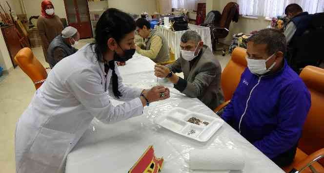 Sanatla motive oluyorlar